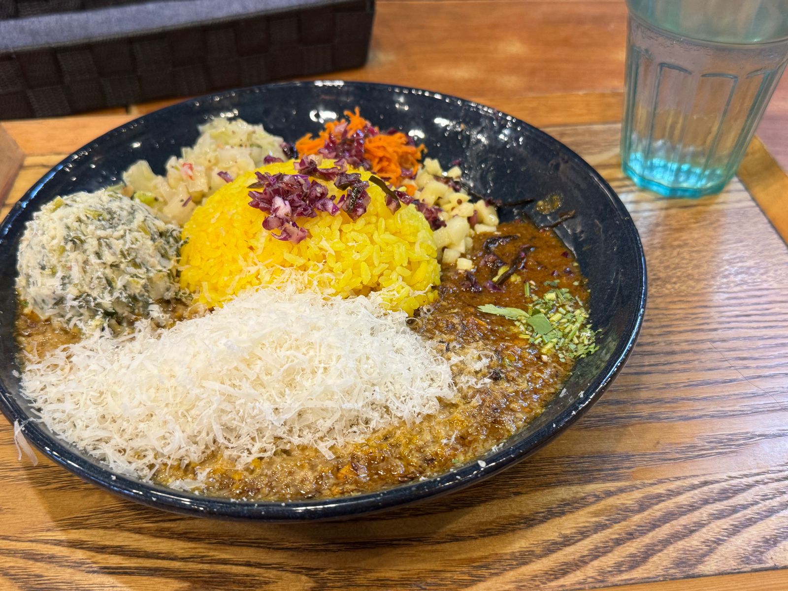 ホールスパイスカレー青藍